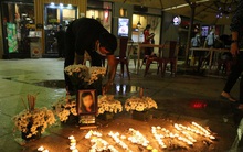 Vụ bé gái 8 tuổi bị bạo hành ở TP.HCM: Mẹ ruột đã bất lực như thế nào khi bị chồng cũ cấm cản gặp con?