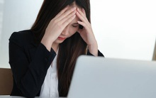 Nhân viên ngân hàng kêu trời vì liên tục bị khách hàng hỏi đổi tiền mới