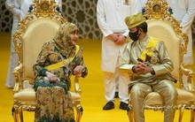 HOT: Những hình ảnh đầu tiên về công chúa và phò mã trong đám cưới hoàng gia đình đám kéo dài 10 ngày 10 đêm