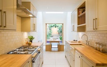 Ngôi nhà có mặt tiền siêu hẹp chỉ 2,3 mét nhưng vẫn là không gian sống đáng mơ ước