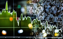 So sánh kinh tế học cổ điển và trường phái Keynes: Đâu mới là yếu tố tác động tới giá cổ phiếu?