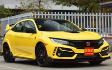 Loạt xe hiếm, độc, đắt cập bến Việt Nam trong năm qua: Có chiếc bị bỏ rơi phủ bụi nhiều tháng liền, Honda Civic bạc tỷ gây chú ý