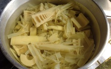 5 loại thực phẩm nếu "quên" chần trước khi nấu thì chẳng khác nào nuốt chất độc vào người