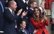 Hoàng tử George sẽ làm Vua trong tương lai, Công nương Kate giúp con trai thích ứng theo cách riêng đầy khéo léo