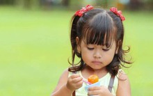 5 điều cần làm khi trẻ sống khép mình