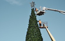 Cổ phiếu xây dựng bất ngờ tăng trần 9 phiên, thị giá gấp 2,3 lần chỉ sau nửa tháng bất chấp đang thuộc diện cảnh báo và kinh doanh thua lỗ 4 quý gần nhất