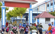 Yêu cầu một trường học ở Cà Mau trả lại phụ huynh 282 triệu đồng đã thu