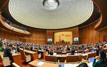 Nên tăng lương cơ sở ngay từ ngày 1/1 hay đợi tới 1/7/2023?