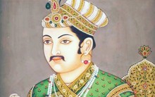 10 siêu tỷ phú giàu nhất mọi thời đại: Sở hữu hàng trăm nghìn tỷ đô, Elon Musk và Jeff Bezos  ‘không có cửa’