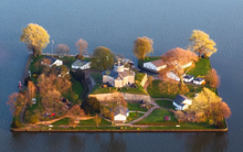 Hòn đảo cô độc giữa hồ: Địa điểm hoàn hảo để ‘trốn cả thế giới’ thu hút du khách