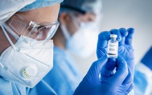 Khi “ánh hào quang” từ đại dịch bị che khuất, Pfizer sẽ làm gì để tránh viễn cảnh lụi tàn?