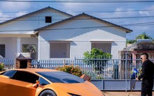 Nhóm thanh niên 'biến hình' xế cổ thành siêu xe Lamborghini