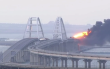 Nga nói cầu nối với bán đảo Crimea bị đánh bom, Ukraine bác bỏ trách nhiệm