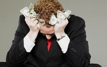 Tâm sự của doanh nghiệp địa ốc: “Ngậm ngùi” giảm nhân sự, cắt lương, cắt tiền xăng xe trợ cấp của nhân viên…