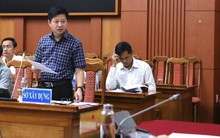 Đoàn liên ngành đi kiểm tra, loạt xe doanh nghiệp ‘rồng rắn’ bám đuôi