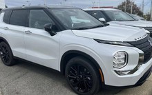 Những mẫu xe chờ mãi chưa ra mắt tại Việt Nam: Toàn cái tên 'hot', Outlander dễ tạo đột biến nếu giá tốt