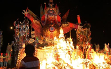 Thắp hương, đốt vàng mã không đúng nơi quy định tại lễ hội có thể bị phạt 1 triệu đồng