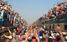 Cảnh tượng tàu hỏa đông nhất thế giới dưới ống kính của nhiếp ảnh gia