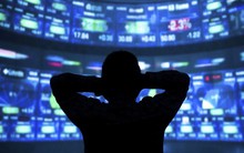 Hàng loạt lãnh đạo doanh nghiệp dự chi gần 1.000 tỷ để 'cứu' giá cổ phiếu