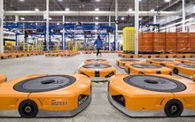 Robot của Amazon đánh dấu bước tiến mới của ngành thương mại điện tử