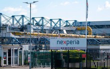 Anh chặn đứng việc Trung Quốc thâu tóm nhà máy chip lớn nhất cả nước: Quản lý và nhân viên công ty đều "sốc"