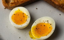 Ăn một quả trứng luộc vào buổi sáng, sau một thời gian cơ thể sẽ thay đổi thế nào?