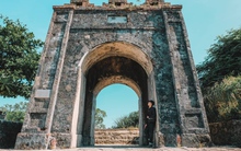 Ngắm đèo Ngang trữ tình ở đời thực, chinh phục ‘cổng trời’ cổ kính trên đỉnh đèo