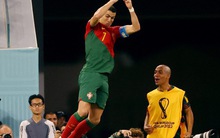 Ronaldo lập kỷ lục ghi bàn tại 5 kỳ World Cup