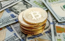 Yên Nhật và franc Thụy Sĩ tăng, USD và Bitcoin lao dốc