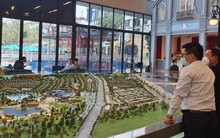 Doanh nghiệp bất động sản đang linh hoạt "vượt bão"