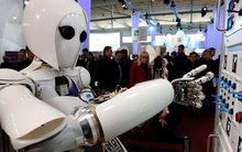 Robot phủ khắp ngành nghề trong 5 năm tới?