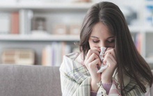 Sốc nhiệt khi thời tiết chuyển lạnh đột ngột có thể gây méo miệng, liệt mặt: Ghi nhớ 5 điều để đề phòng