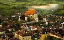 Ngôi làng 300 năm mới có 1 vụ ly hôn, hỏi ra mới biết là nhờ "nhà tù hôn nhân" chuyên hòa giải kỳ lạ như thế này!