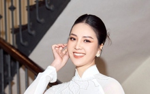 Á hậu Thuỵ Vân tiết lộ lý do không xin chụp ảnh cùng Christina Aguilera