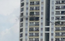 Cháy tòa nhà ở quận 11, hàng nghìn người tháo chạy