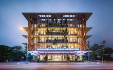 Chân dung doanh nghiệp thưởng Tết 900 triệu đồng ở Bình Dương: Doanh thu ngàn tỷ đồng, sản xuất nội thất cho Walmart, Vinmec, LandMark 81,...