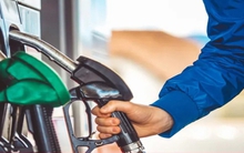 Nếu không trích quỹ bình ổn, giá xăng đã về dưới 19.000 đồng/lít