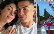 Đang thất nghiệp, Ronaldo được bạn gái tặng quà Giáng sinh hơn 7 tỷ đồng