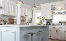 9 ý tưởng trang trí phòng bếp màu trắng không nhàm chán đáng để bạn tham khảo