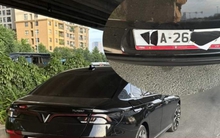 Xử phạt tài xế dùng băng dính đen che biển số để tránh phạt nguội