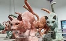 'Đột nhập' nơi đang tất bật mua bán 'miêu linh' phục vụ Tết