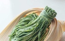 Rầm rộ tìm mua rau 'tiến vua' gần nửa triệu đồng/kg ăn Tết