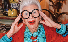 Biểu tượng thời trang 101 tuổi tiết lộ điều giúp bà nổi tiếng bất chấp tuổi tác