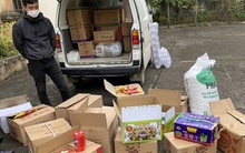 Hà Nội: Phát hiện xe tải chở số lượng lớn mứt, kẹo không rõ nguồn gốc