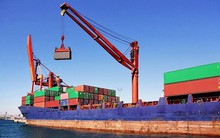 Nguồn cung trong nước 'bạt ngàn', giá lại rẻ - Vì sao Việt Nam vẫn phải chi hàng triệu USD để nhập khẩu 3 mặt hàng quan trọng này?