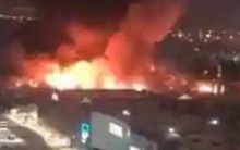 Cháy lớn tại trung tâm mua sắm ở Nga