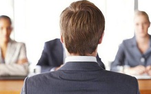 Được hỏi mục tiêu 5 năm tới, nam sinh đáp luôn "Nhận lương 5 tỷ đồng/năm", bị nhà tuyển dụng vặn lại 1 câu mà ngượng chín mặt!