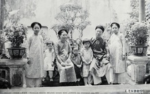 Hình ảnh cực hiếm về Tết Hà Nội cách đây 100 năm: Cả 1 thế kỉ sao vẫn thấy bồi hồi, thân thương đến lạ