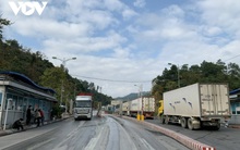 Lạng Sơn dừng tiếp nhận phương tiện chở hàng hoa quả tươi lên cửa khẩu từ ngày 16/2