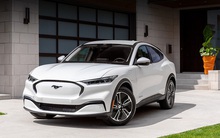 Để giảm giá xe điện, VinFast không bán kèm pin, chiêu mới của Ford còn dị hơn nhiều